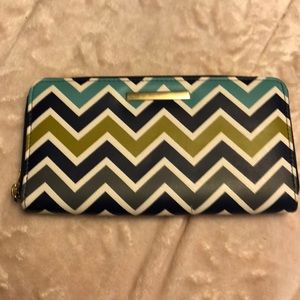Chevron wallet